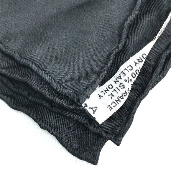 HERMES Black Scarf - Picture 3 of 13